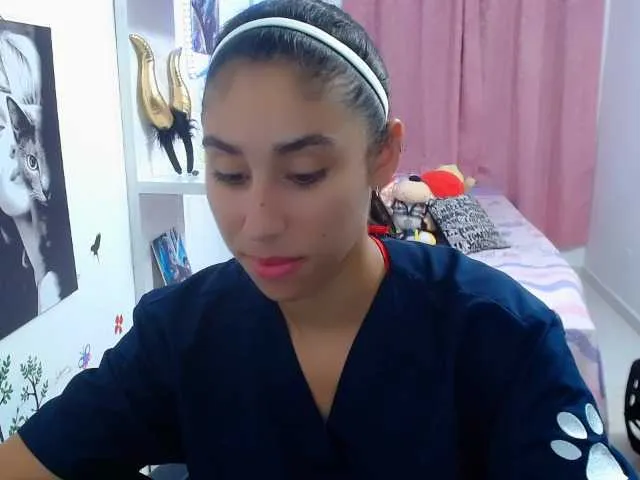 Live sex webcam photo for sophy-miller3 #278014280