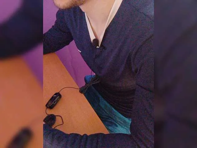 Live sex webcam photo for sosayou #277427545