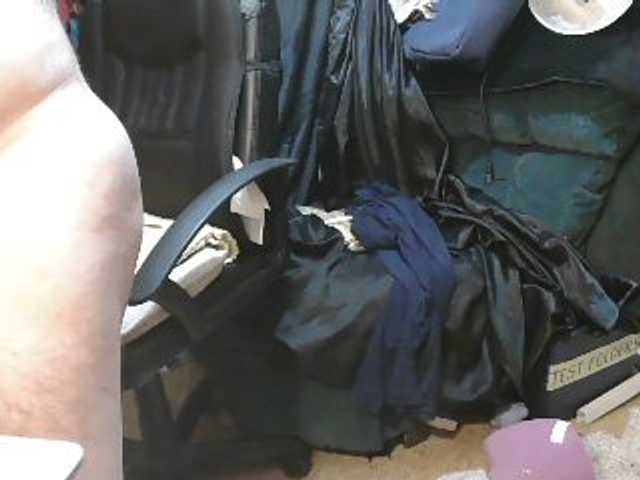 Live sex webcam photo for soskyman29 #276800193