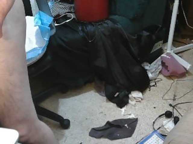 Live sex webcam photo for soskyman29 #276912241