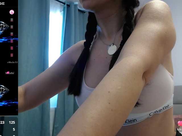 Live sex webcam photo for sparklyeve #290725644