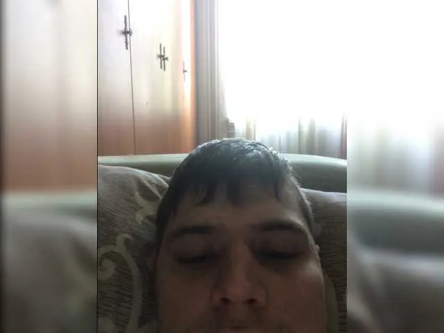 Live sex webcam photo for spidermen777 #273547807
