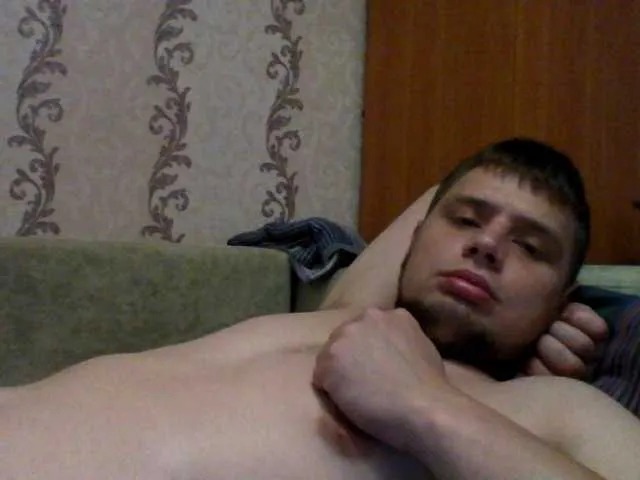 Live sex webcam photo for spidermen777 #275545893