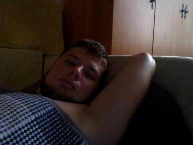 Live sex webcam photo for spidermen777 #275587862