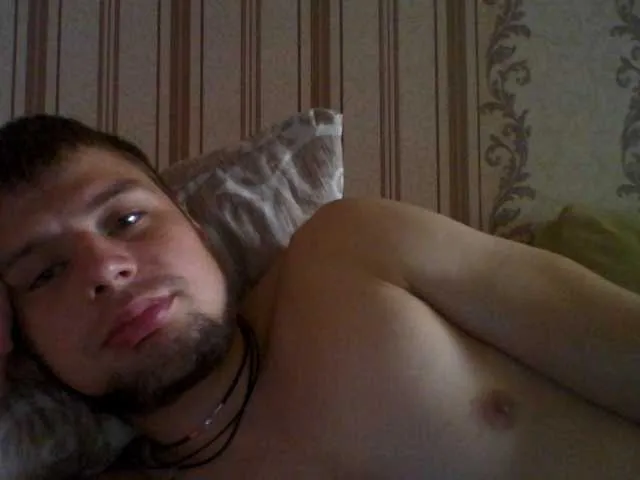 Live sex webcam photo for spidermen777 #275661096