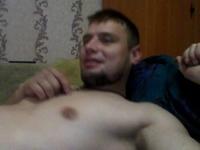 Live sex webcam photo for spidermen777 #275925338