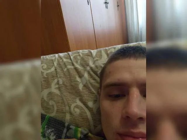 Live sex webcam photo for spidermen777 #277029255