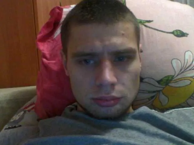 Live sex webcam photo for spidermen777 #277048347
