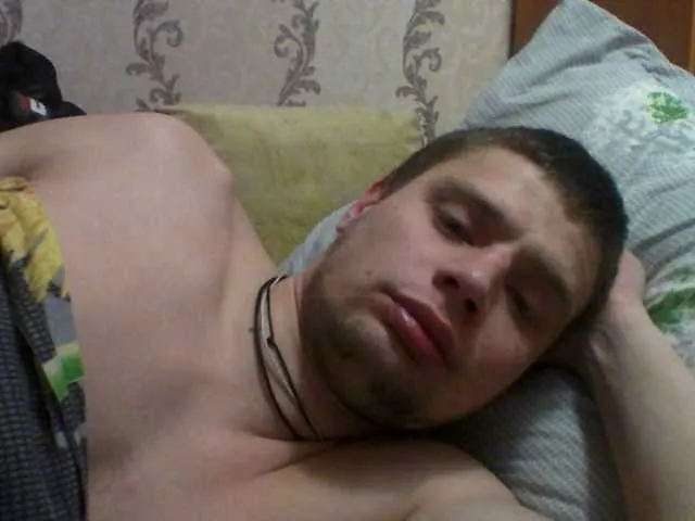 Live sex webcam photo for spidermen777 #277209943