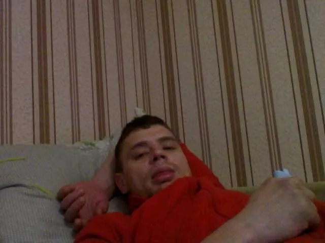 Live sex webcam photo for spidermen777 #277401910