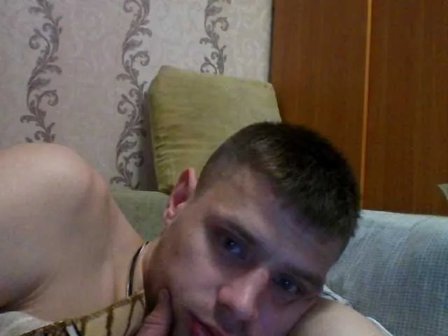 Live sex webcam photo for spidermen777 #277610024