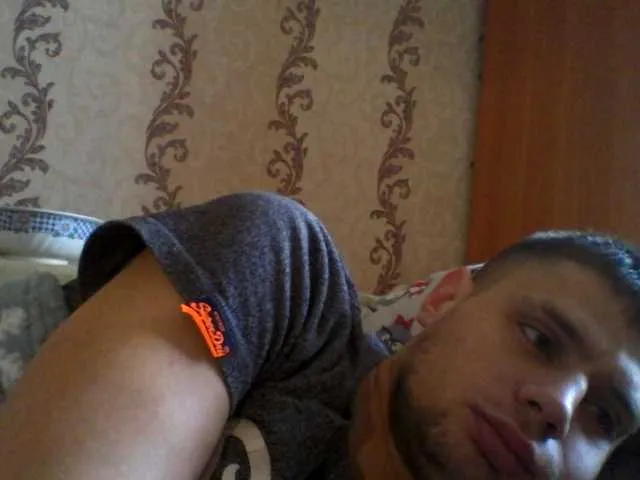 Live sex webcam photo for spidermen777 #277625050