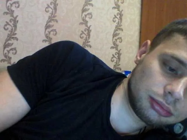 Live sex webcam photo for spidermen777 #277757528