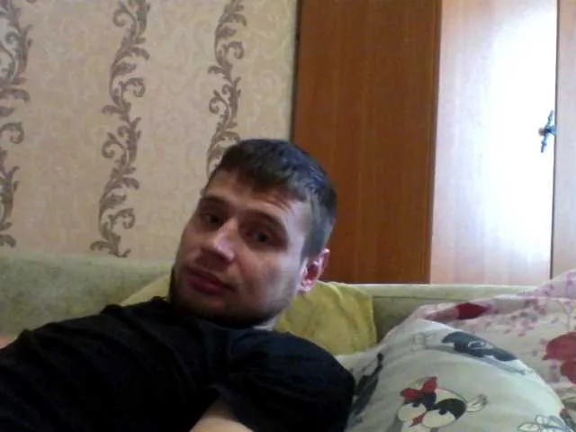 Live sex webcam photo for spidermen777 #277764471