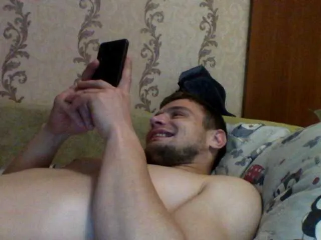 Live sex webcam photo for spidermen777 #277765981