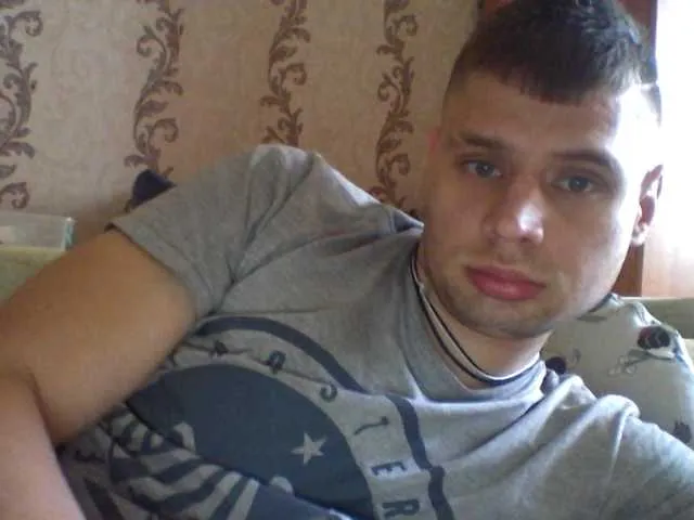 Live sex webcam photo for spidermen777 #277946090
