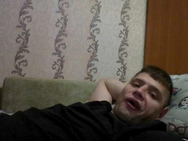 Live sex webcam photo for spidermen777 #278019493