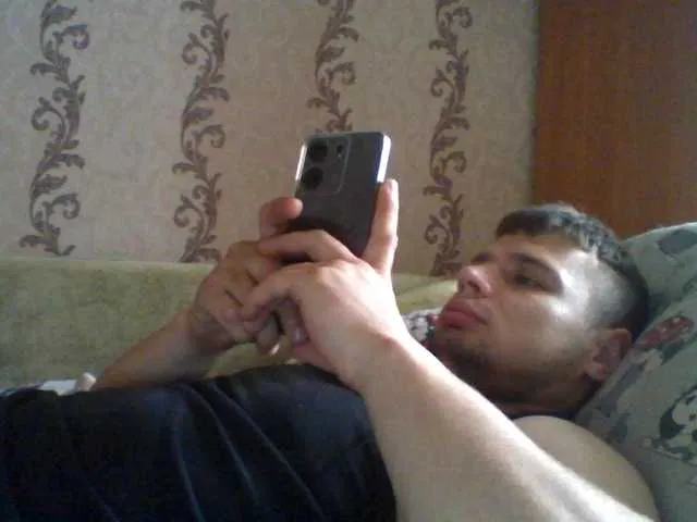 Live sex webcam photo for spidermen777 #278076513