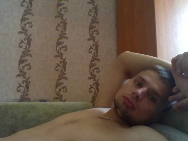 Live sex webcam photo for spidermen777 #284153204