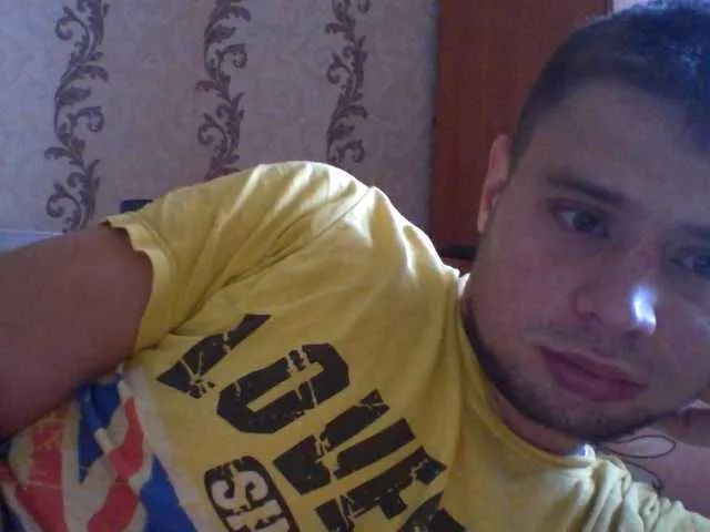 Live sex webcam photo for spidermen777 #287569578