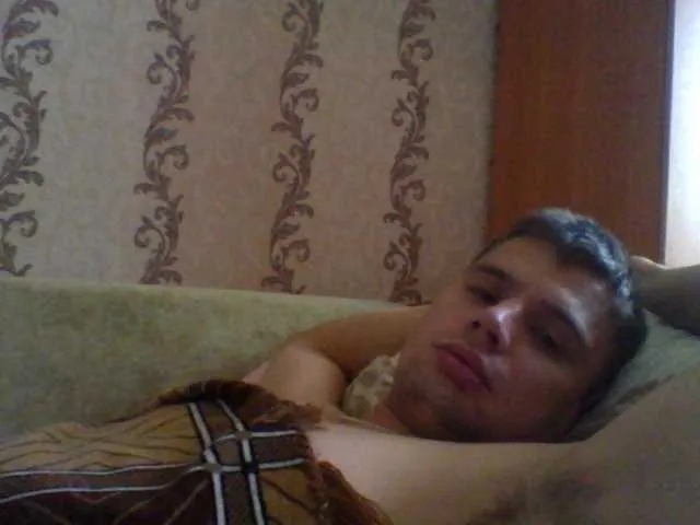 Live sex webcam photo for spidermen777 #288567689