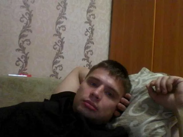 Live sex webcam photo for spidermen777 #288616710