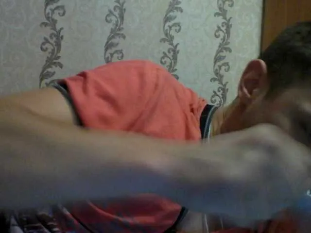 Live sex webcam photo for spidermen777 #289315699