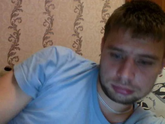 Live sex webcam photo for spidermen777 #289340896