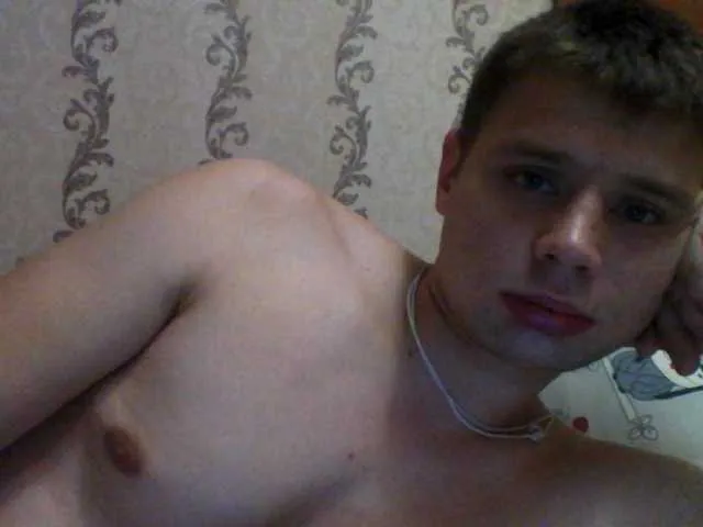 Live sex webcam photo for spidermen777 #289443252