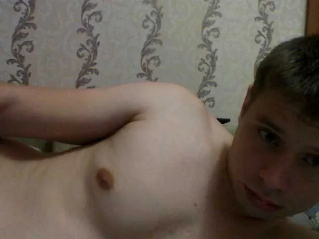 Live sex webcam photo for spidermen777 #289451860