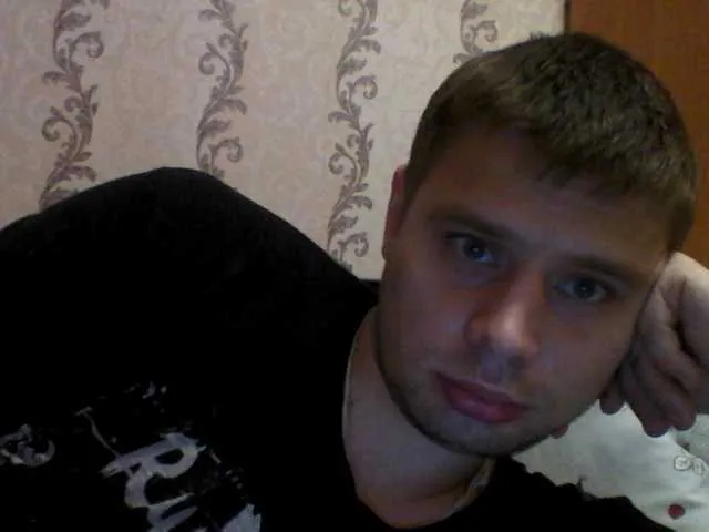 Live sex webcam photo for spidermen777 #289637633