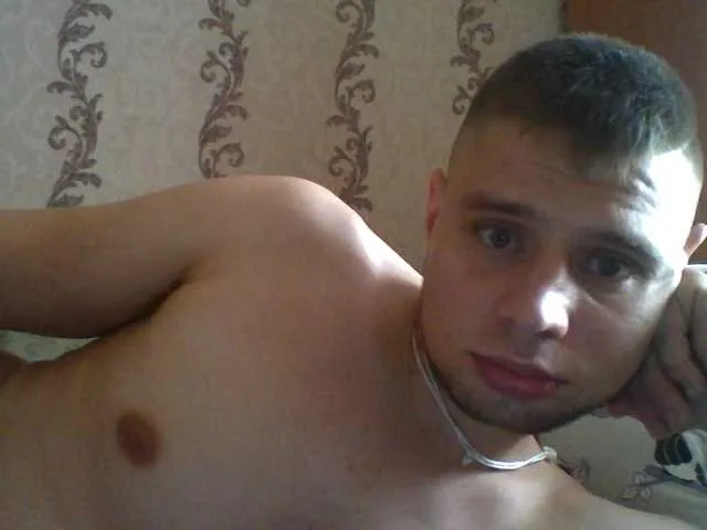 Live sex webcam photo for spidermen777 #289731384