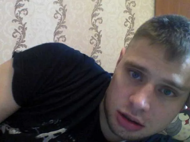 Live sex webcam photo for spidermen777 #289770895