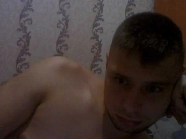 Live sex webcam photo for spidermen777 #289823109