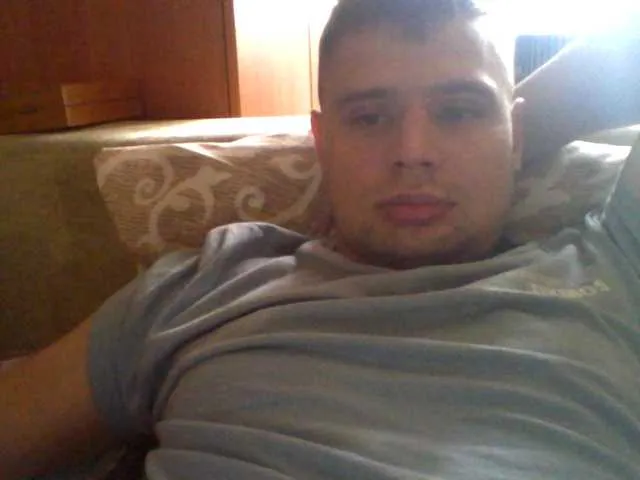 Live sex webcam photo for spidermen777 #289993188