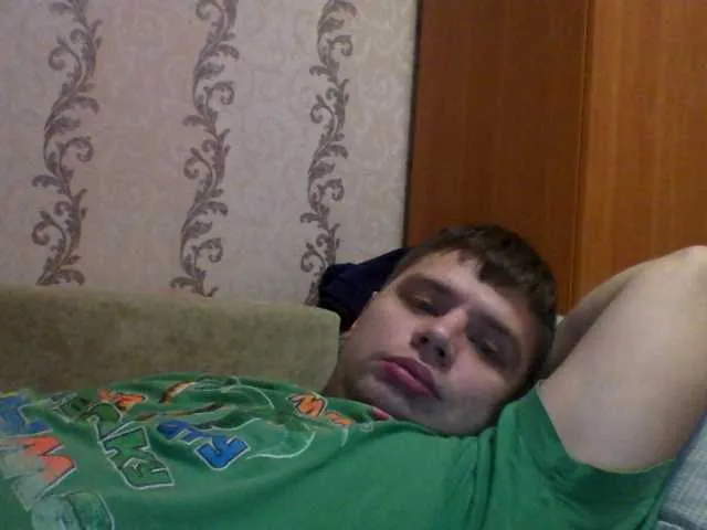 Live sex webcam photo for spidermen777 #290268097