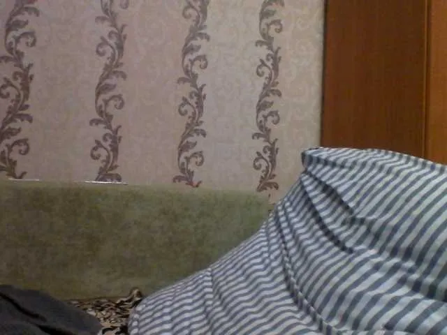 Live sex webcam photo for spidermen777 #290685094
