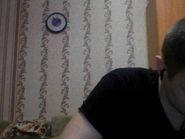 Live sex webcam photo for spidermen777 #290824177