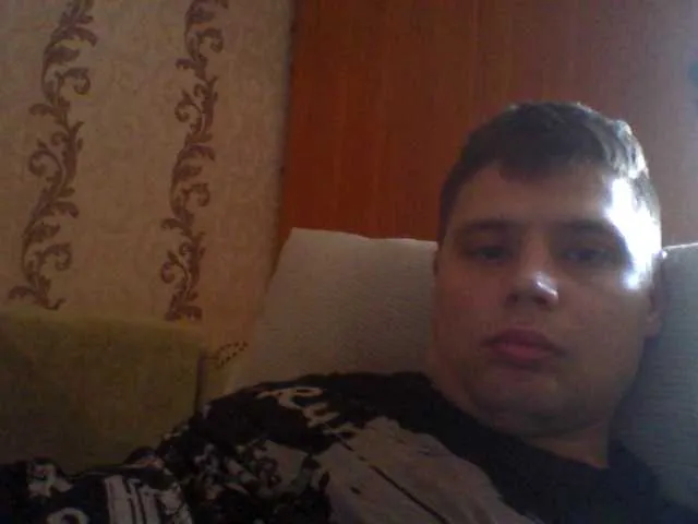 Live sex webcam photo for spidermen777 #290826099
