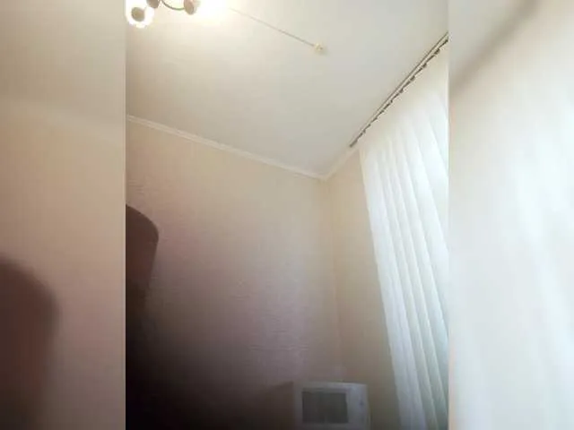 Live sex webcam photo for spidermen777 #290838259