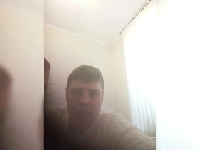 Live sex webcam photo for spidermen777 #290852511