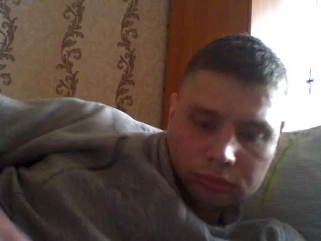 Live sex webcam photo for spidermen777 #290882650