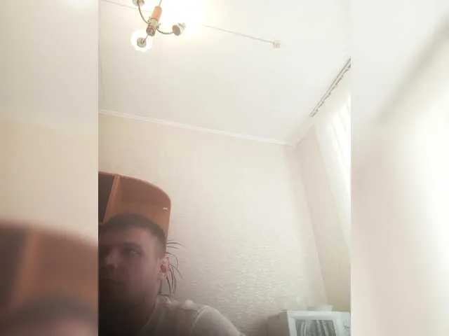 Live sex webcam photo for spidermen777 #290936331