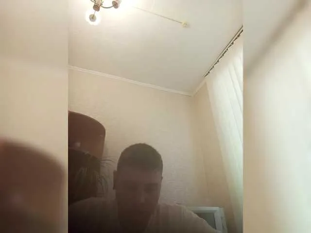 Live sex webcam photo for spidermen777 #290949312