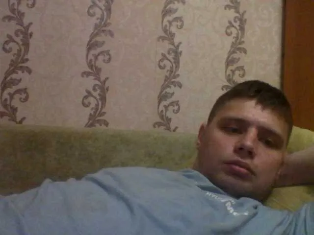 Live sex webcam photo for spidermen777 #290960257