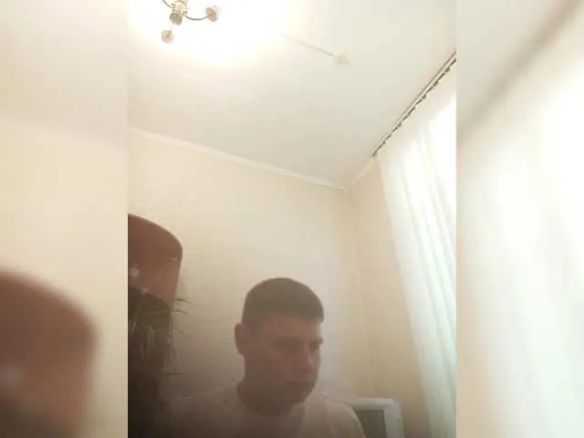 Live sex webcam photo for spidermen777 #290968936