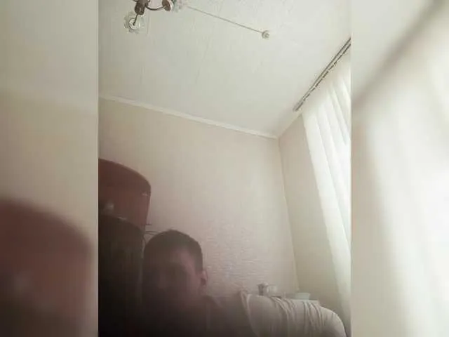 Live sex webcam photo for spidermen777 #290977429