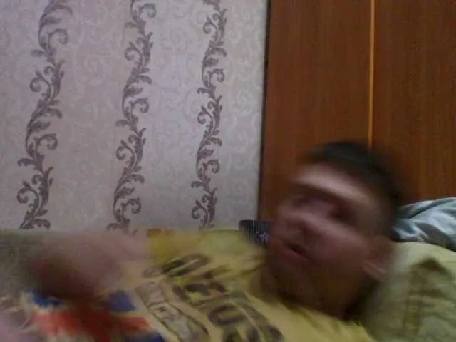 Live sex webcam photo for spidermen777 #290992501