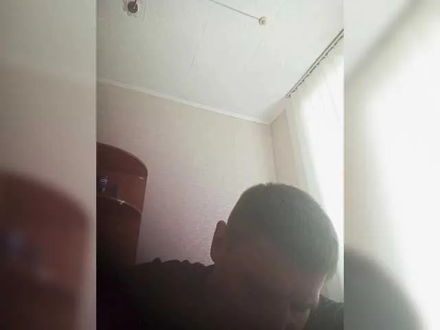 Live sex webcam photo for spidermen777 #291178429