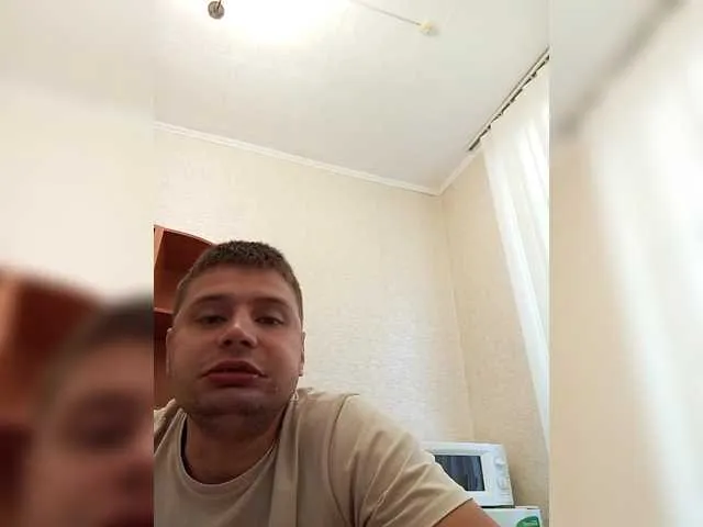 Live sex webcam photo for spidermen777 #291613553